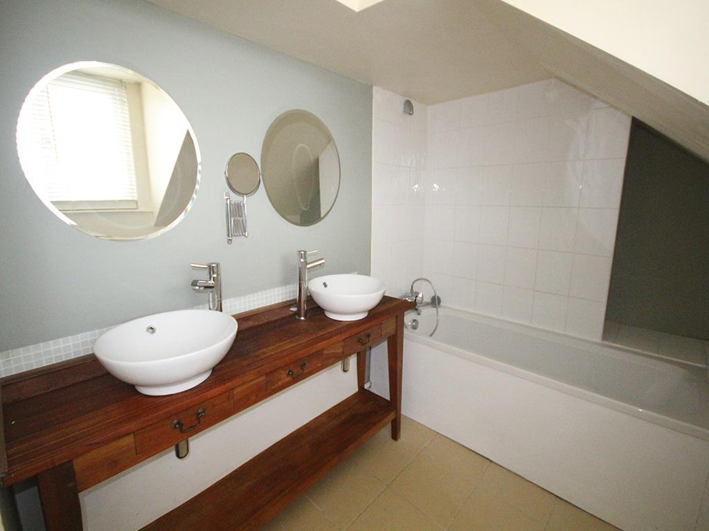 2 bedroom flat To Let in Barnoldswick - IMG_1298.JPG